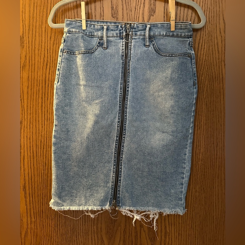 Wild Fable Denim double zip jean skirt size 4